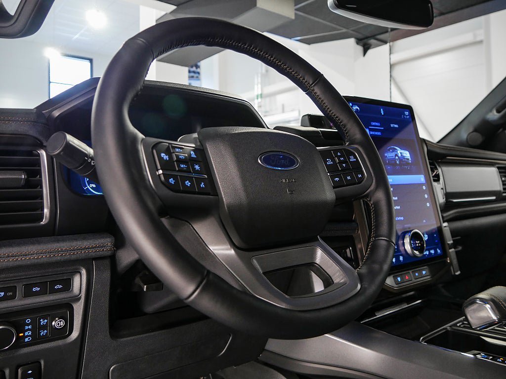 Vehicle Image 26