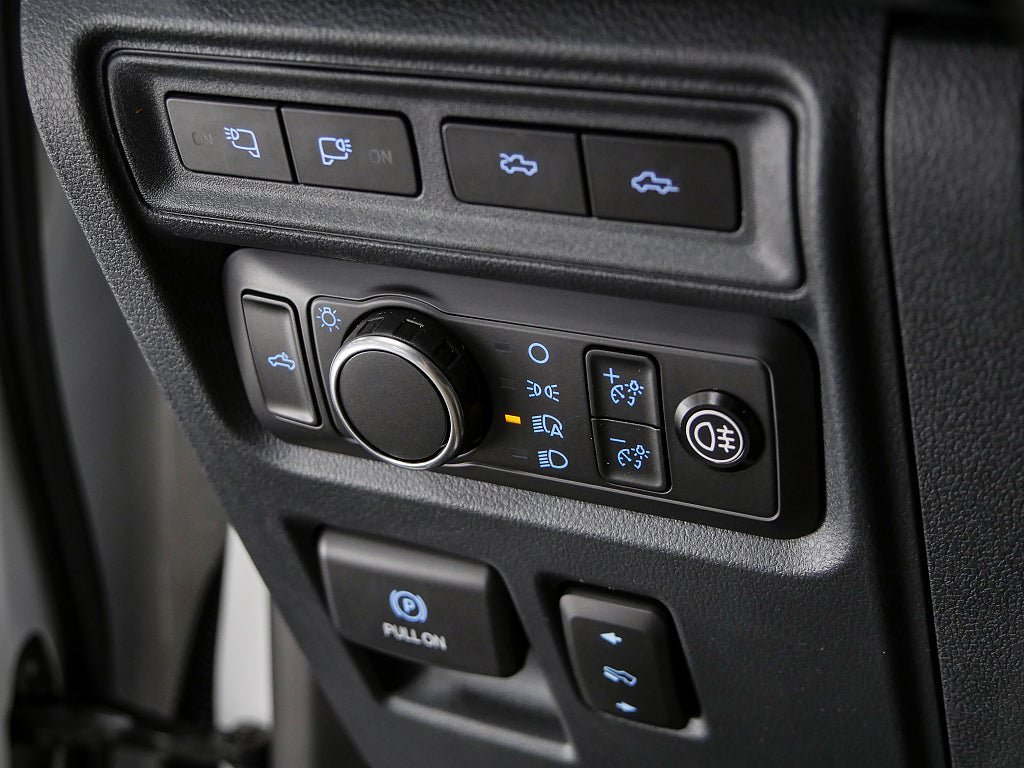 Vehicle Image 36