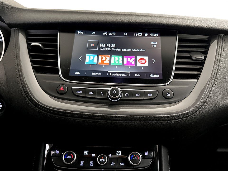 Vehicle Image 11