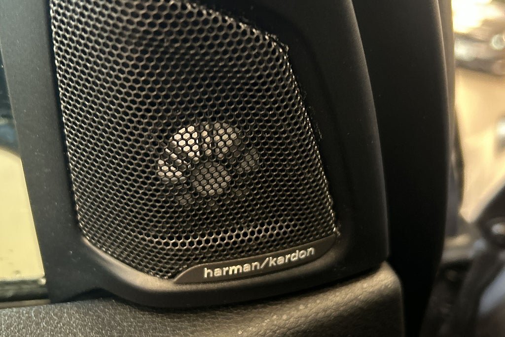 Vehicle Image 23