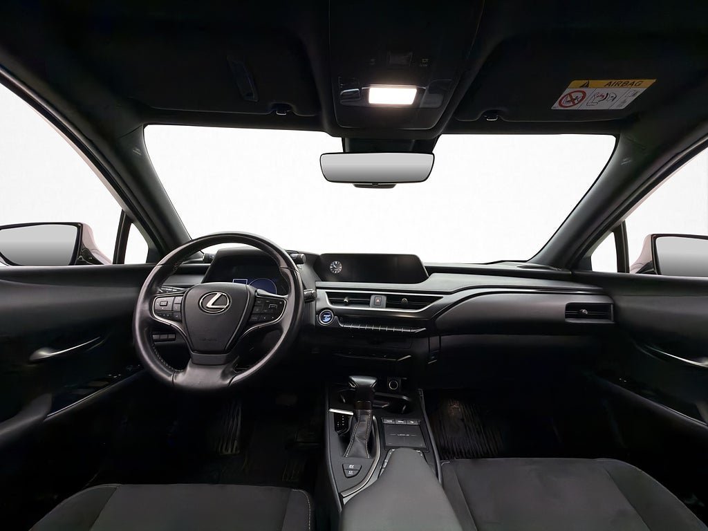 Vehicle Image 15