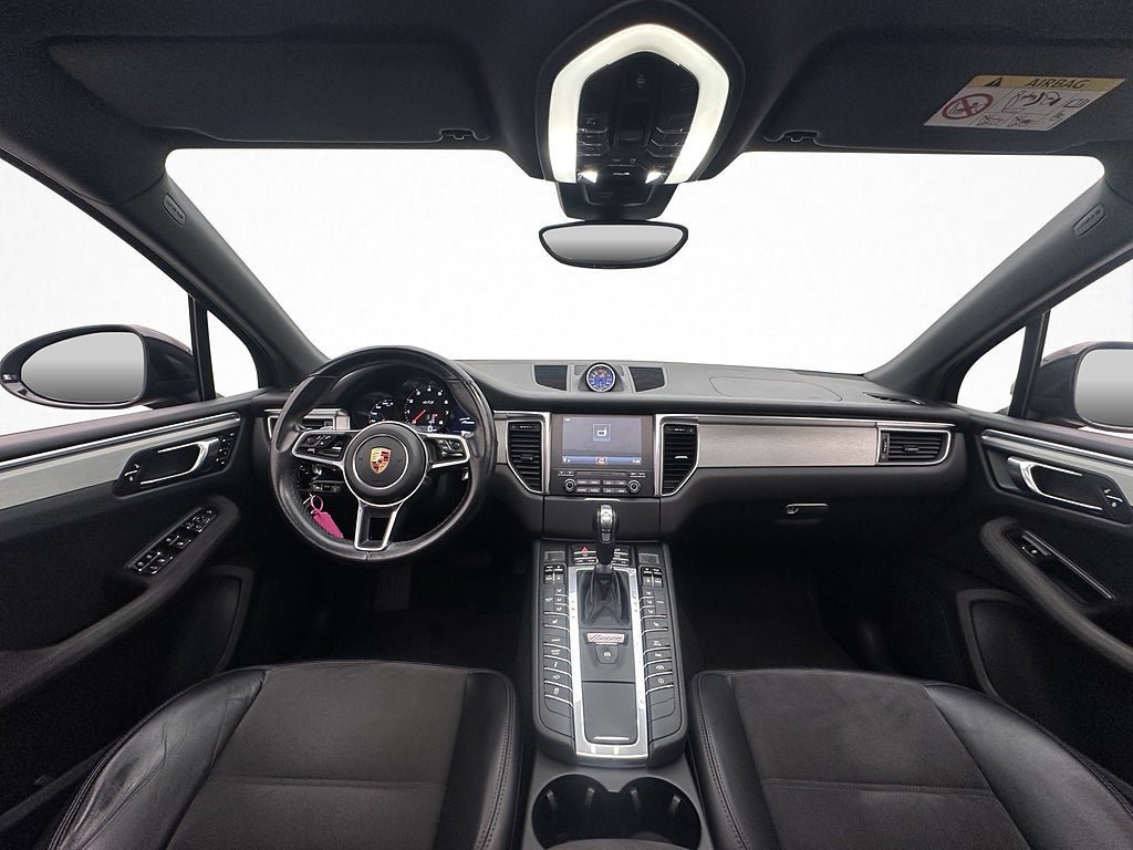 Vehicle Image 18