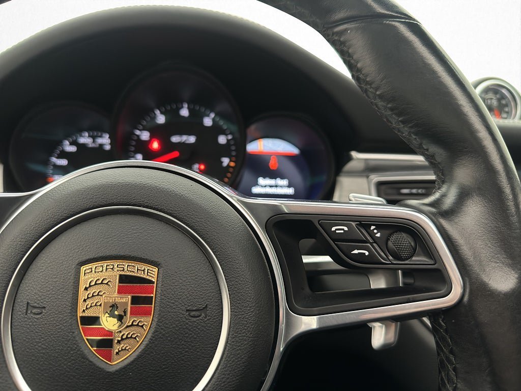 Vehicle Image 29