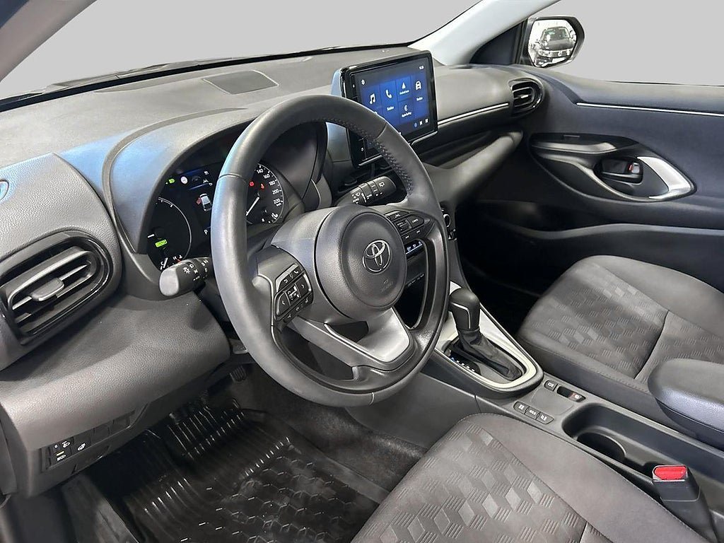 Vehicle Image 13