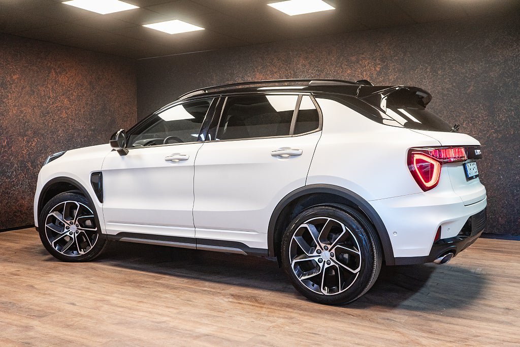 Vehicle Image 8