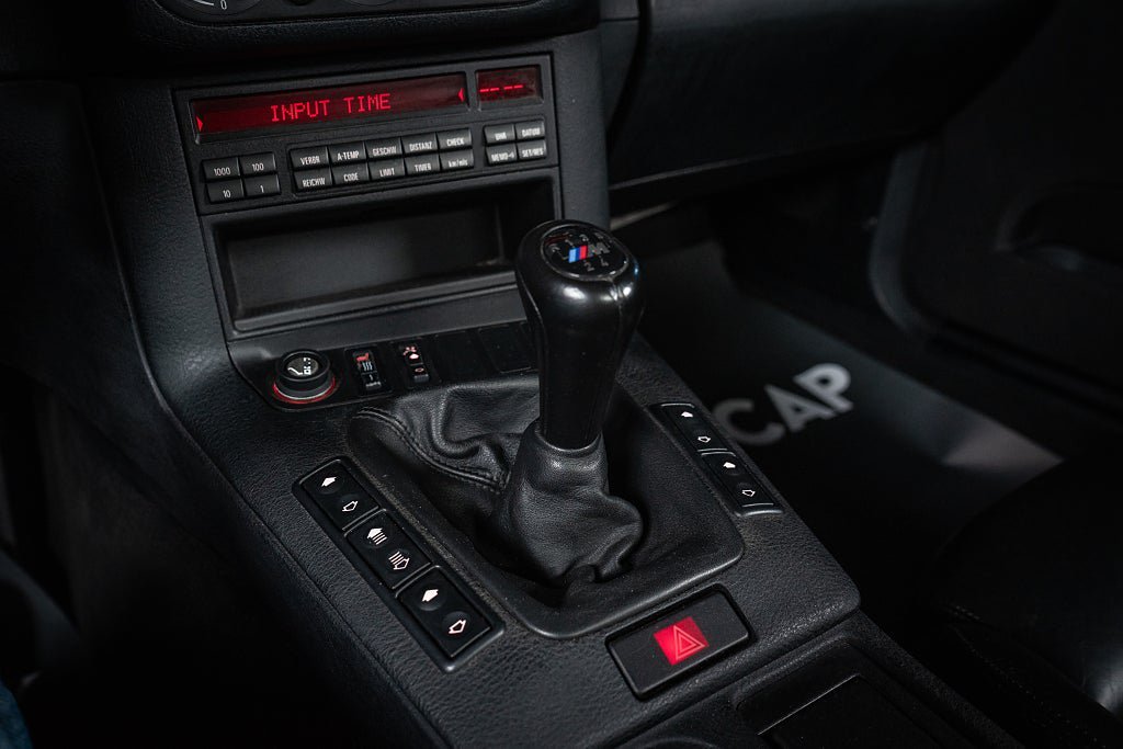 Vehicle Image 24