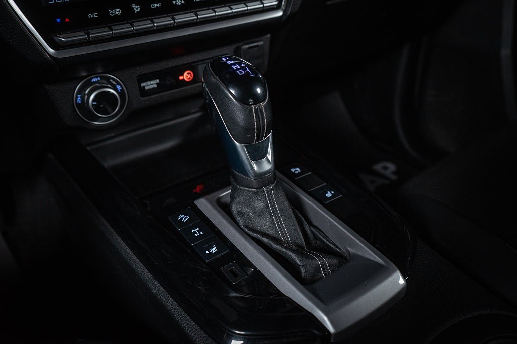 Vehicle Image 25