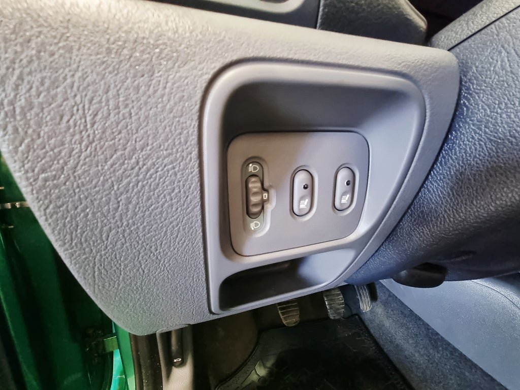 Vehicle Image 22