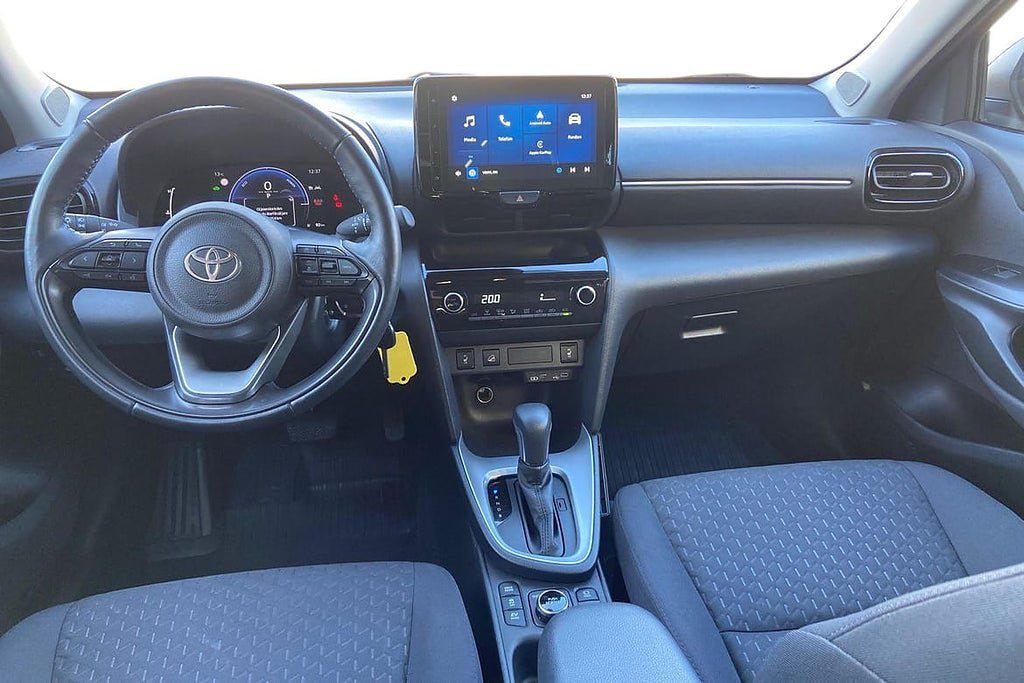 Vehicle Image 11