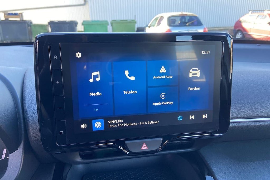 Vehicle Image 16