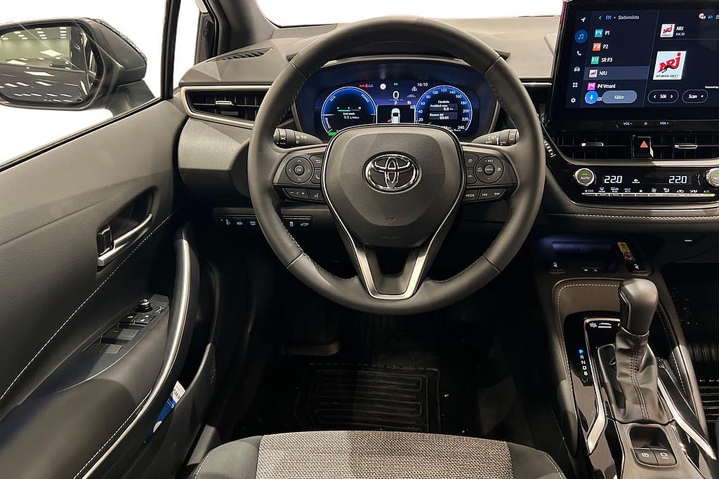 Vehicle Image 11