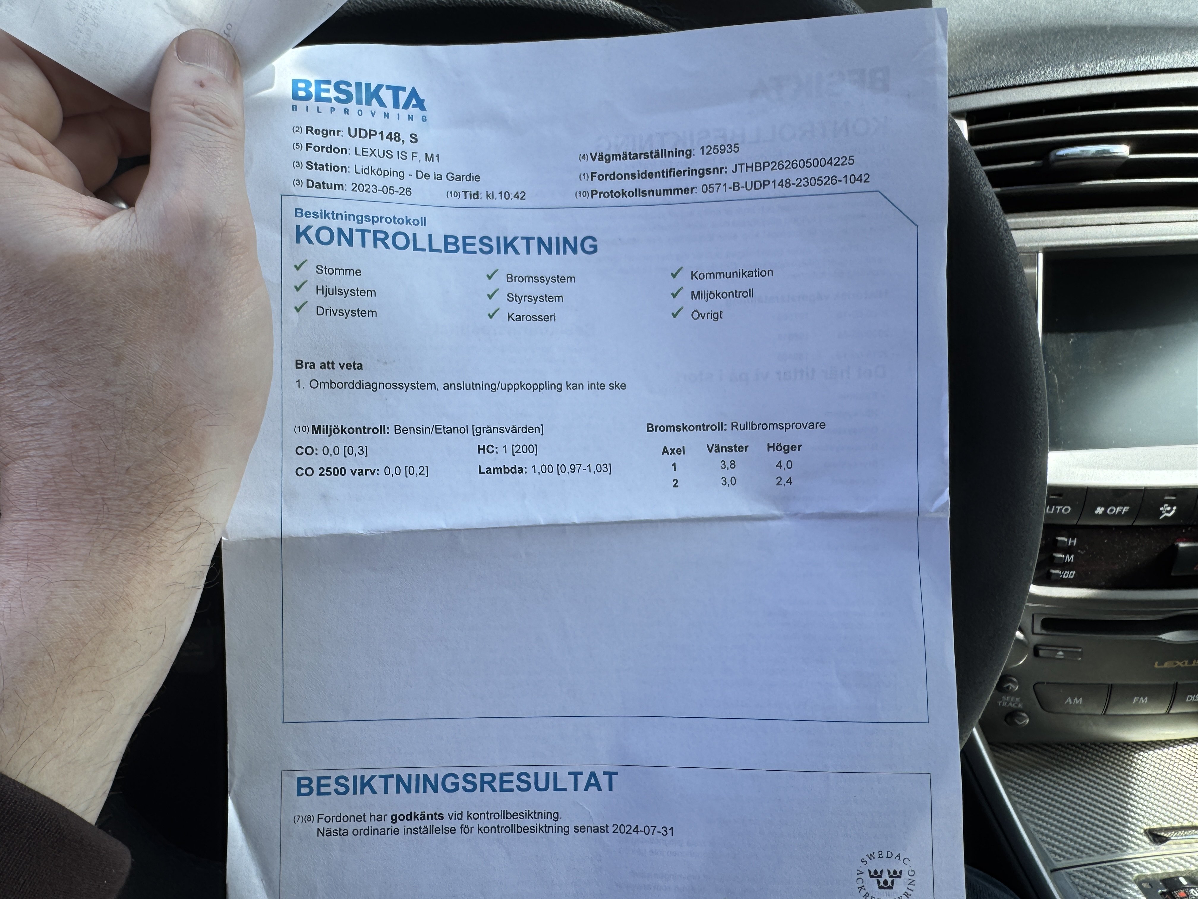 Vehicle Image 10