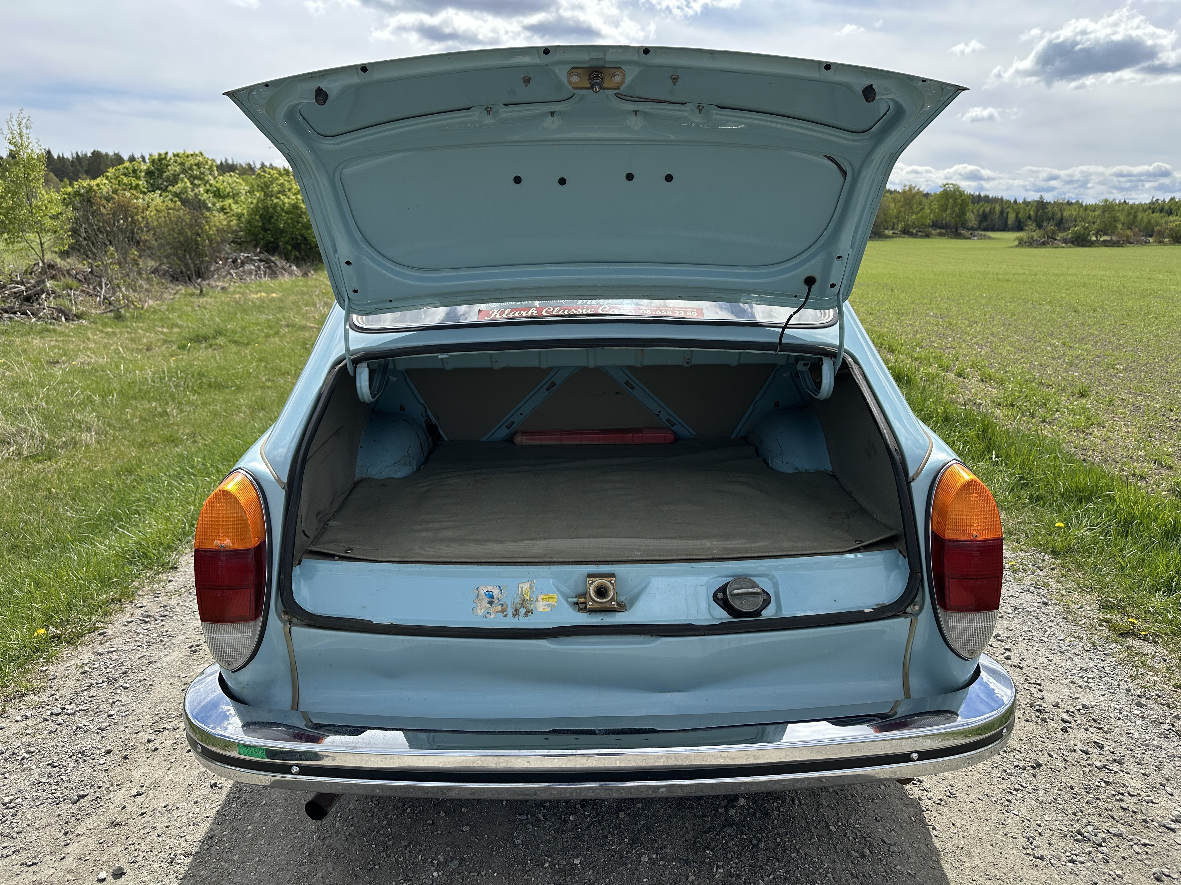 Vehicle Image 24