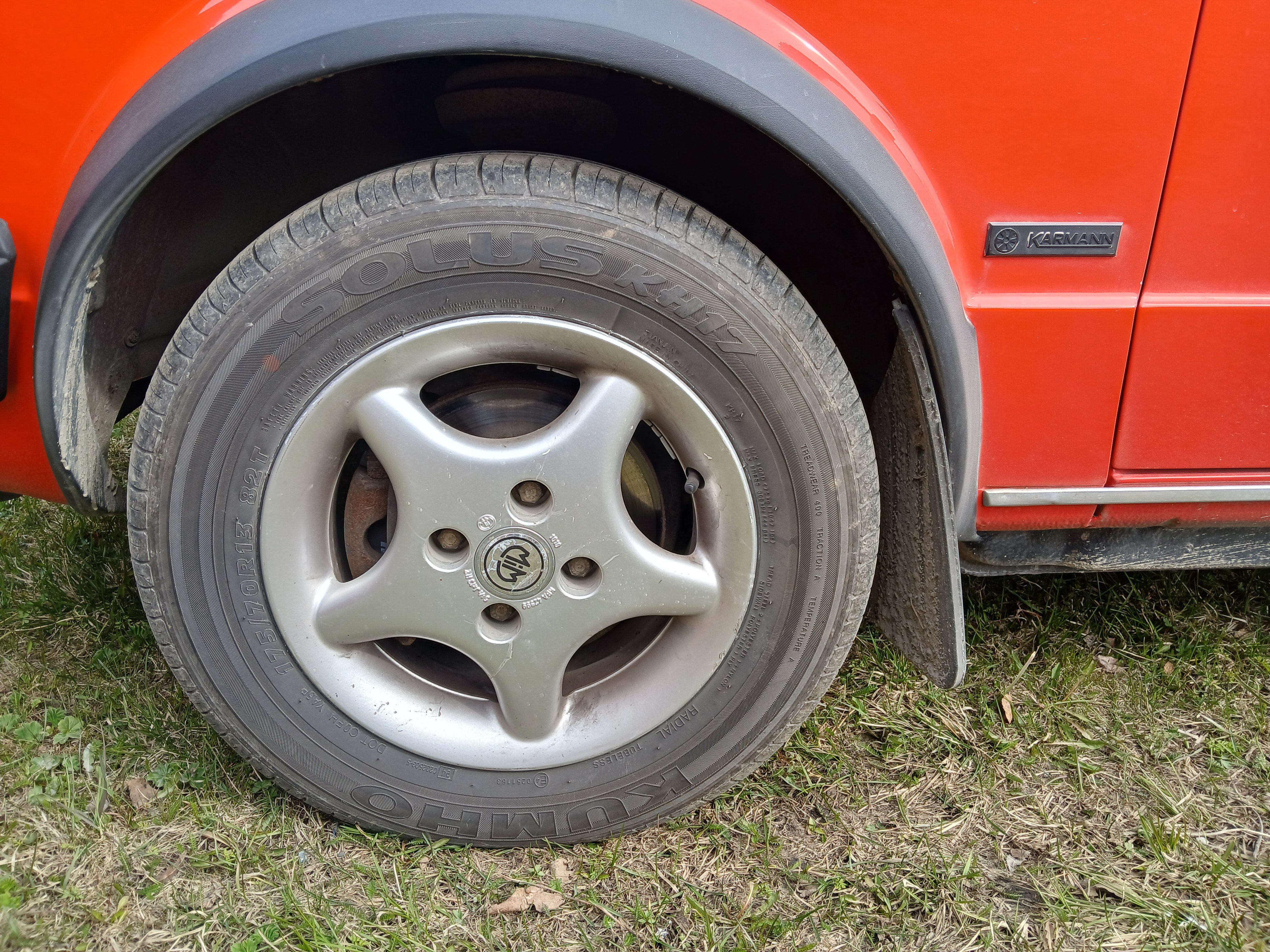 Vehicle Image 32