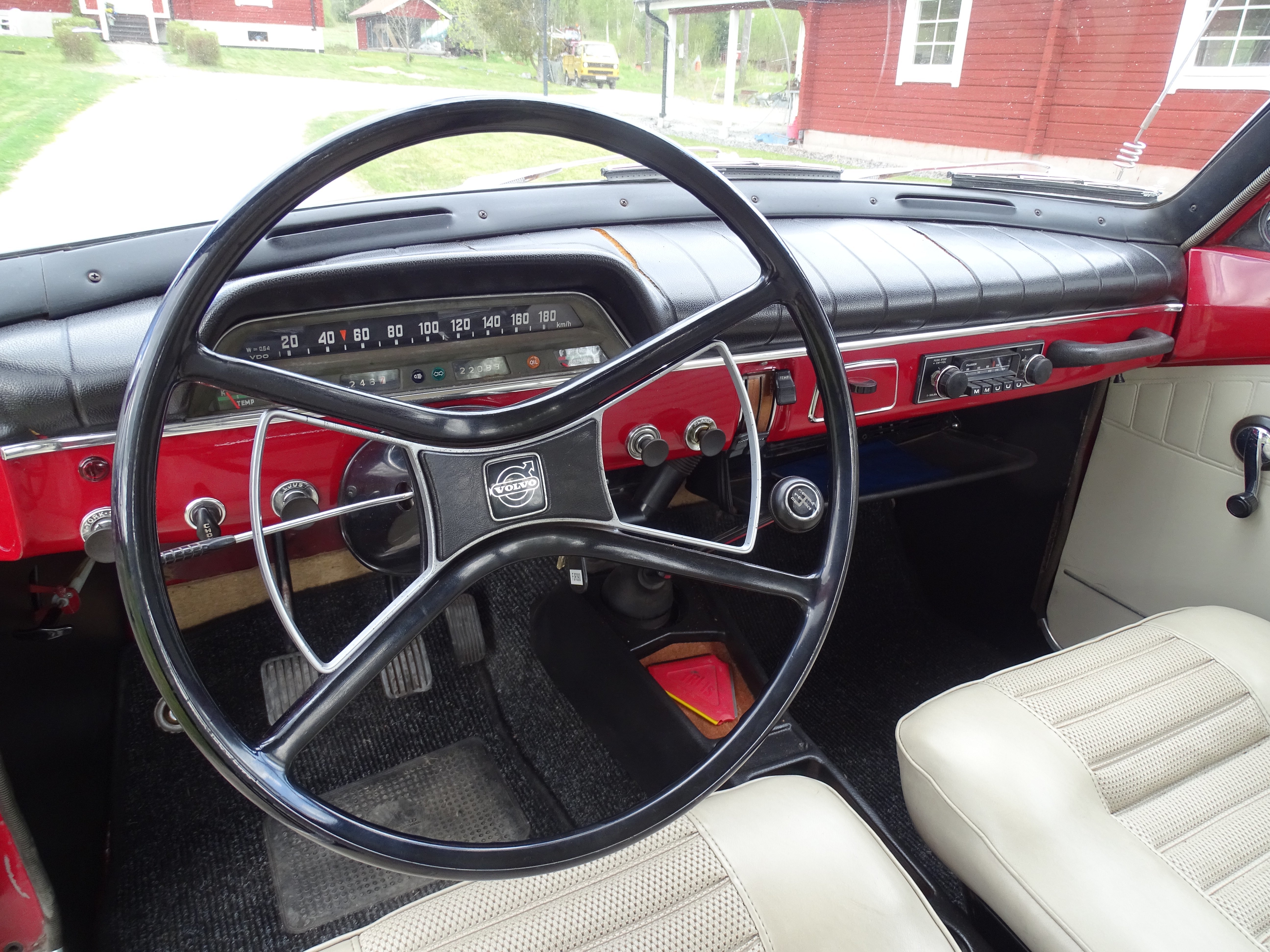 Vehicle Image 24