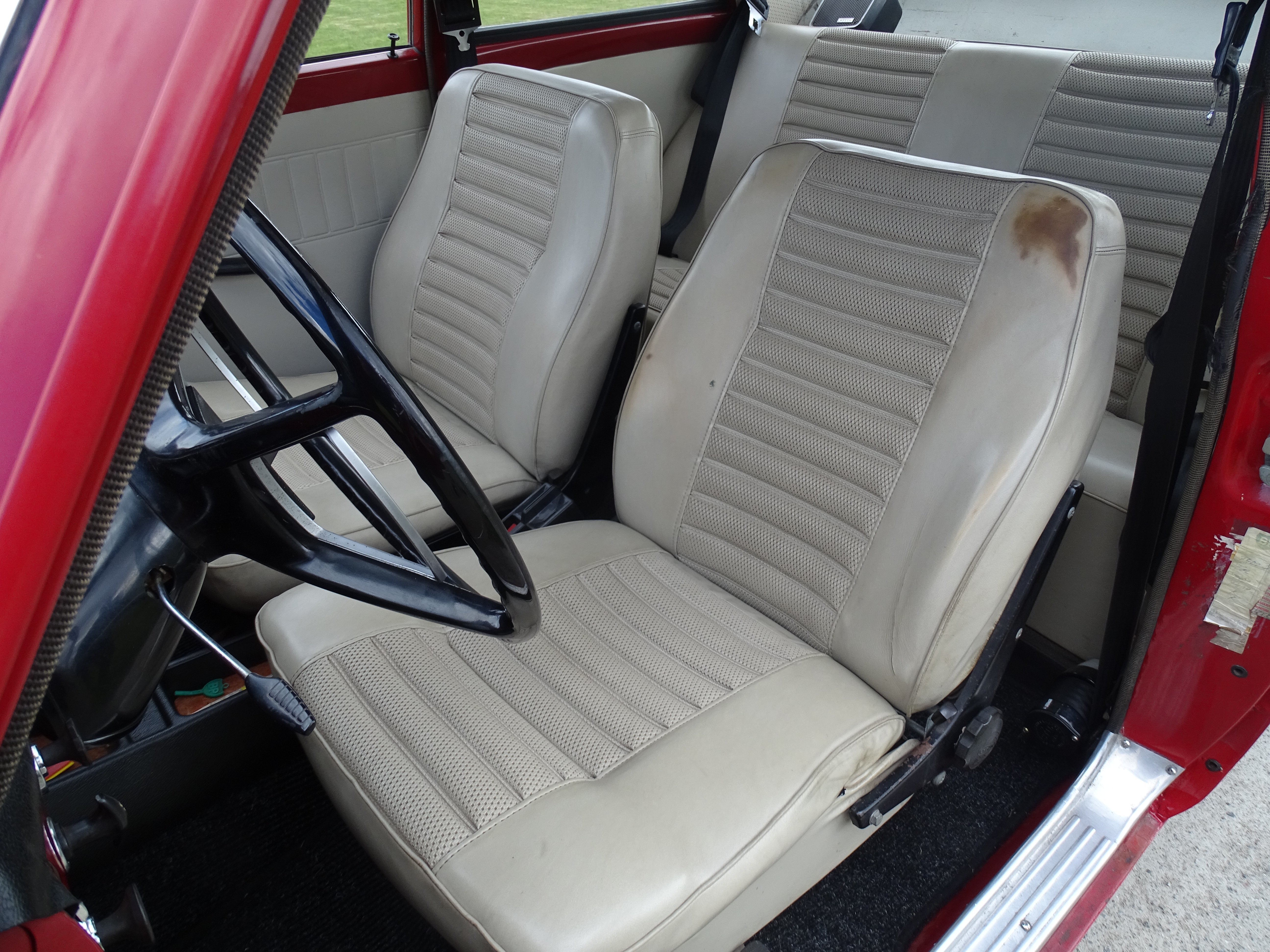 Vehicle Image 30