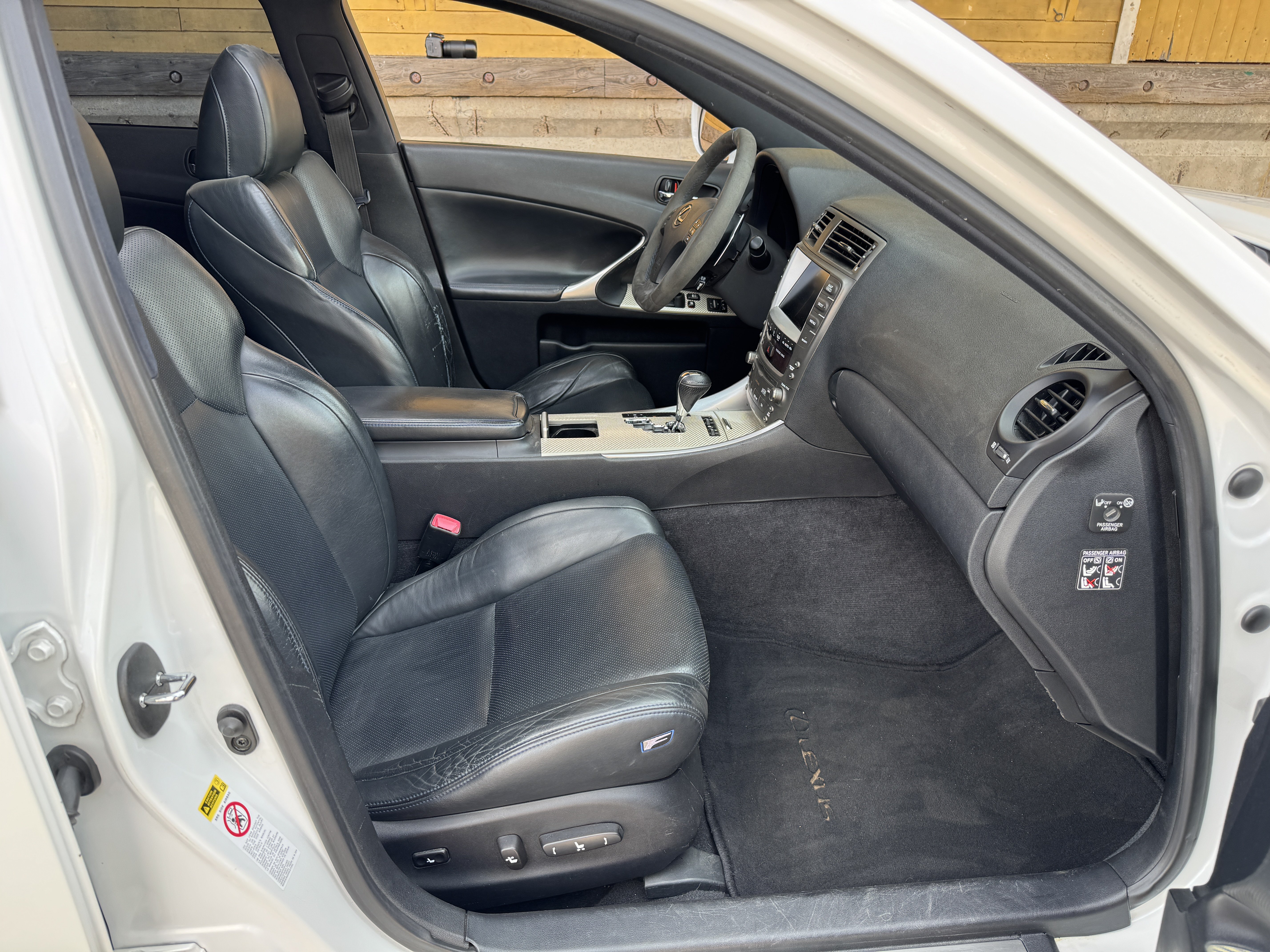 Vehicle Image 29