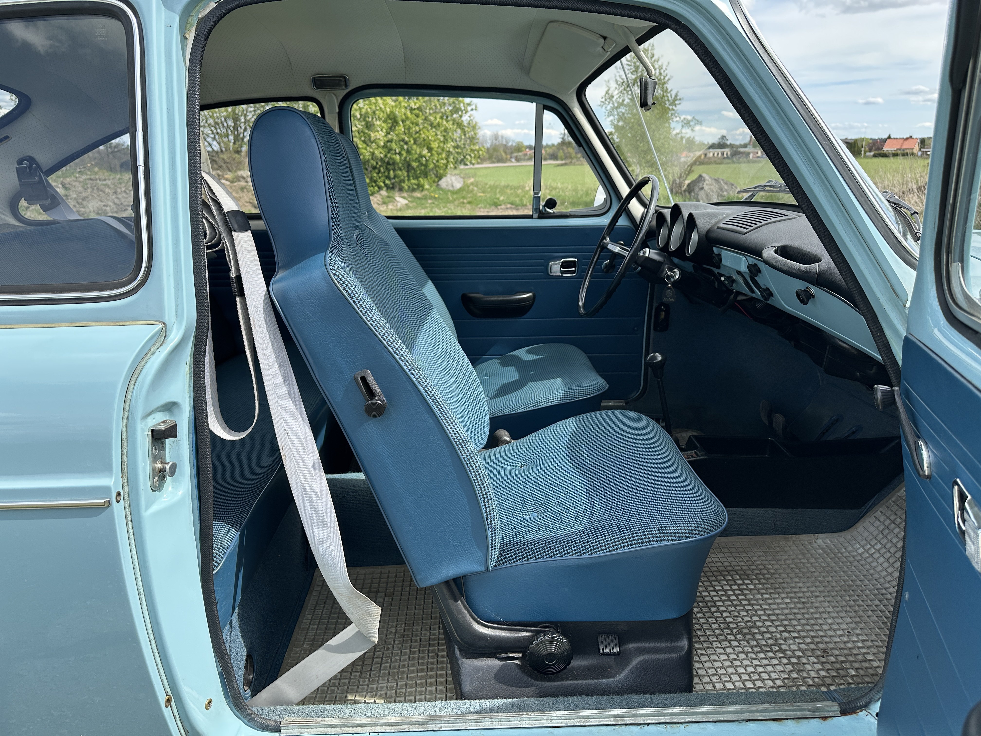 Vehicle Image 61