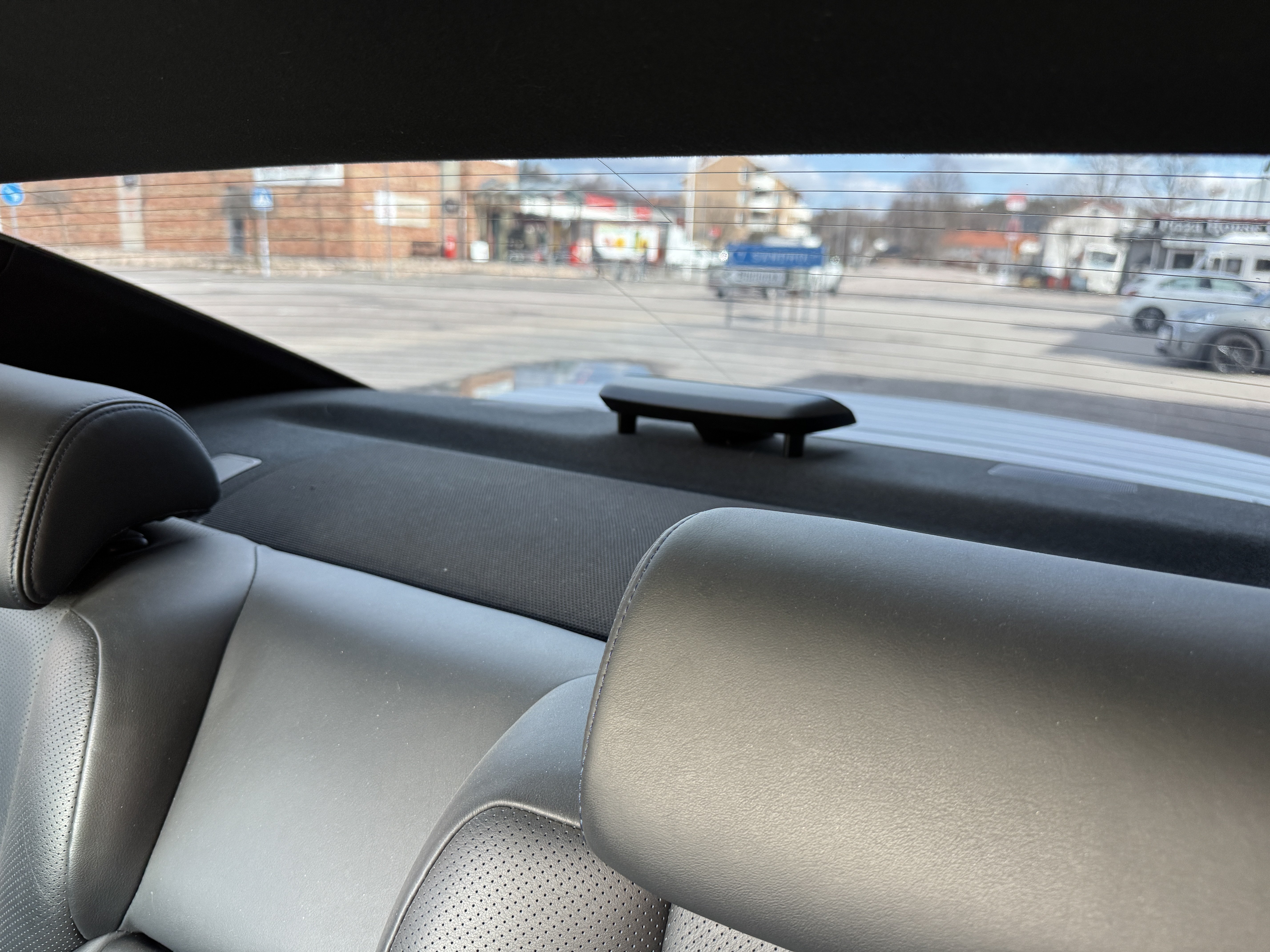 Vehicle Image 38