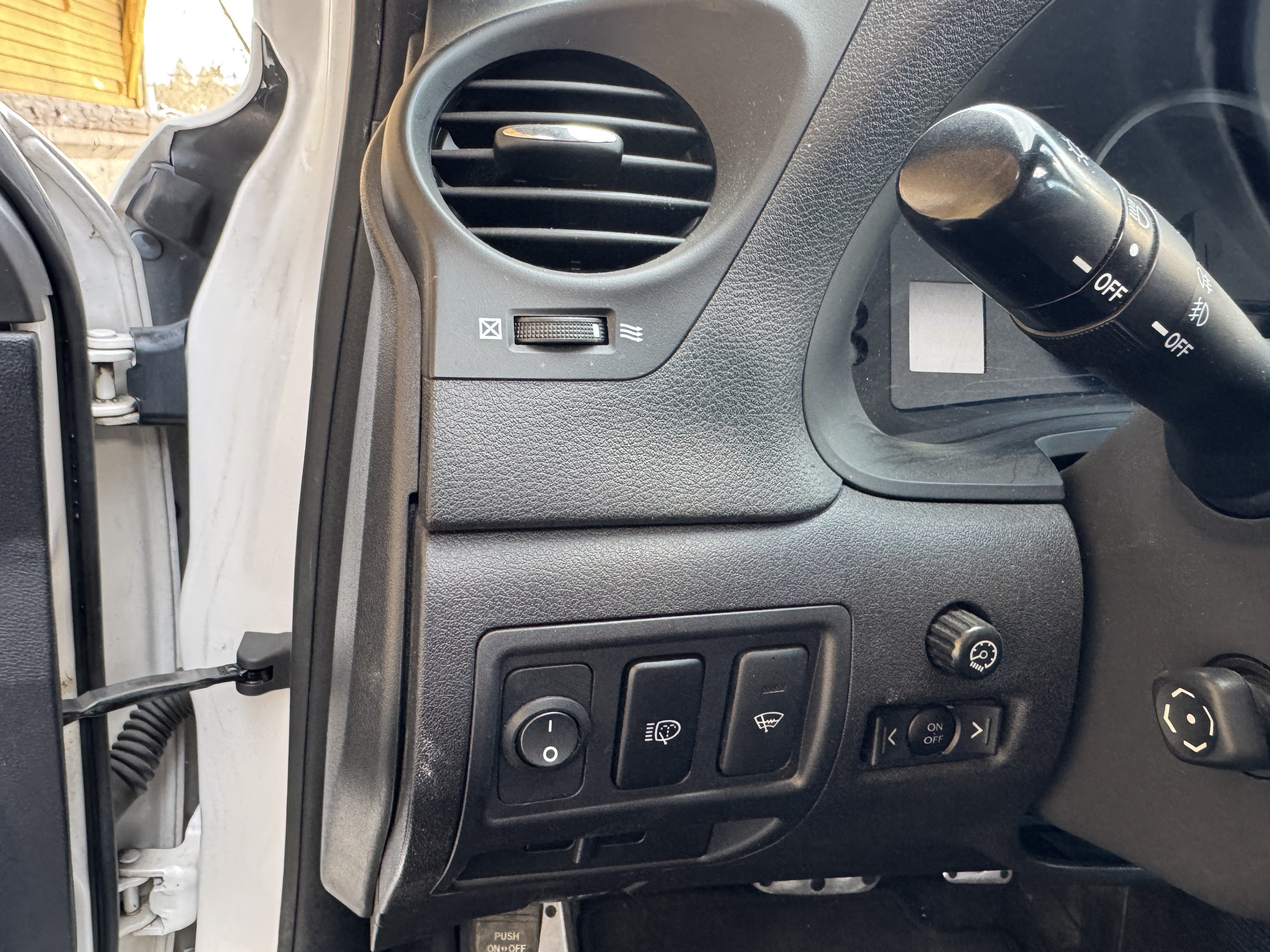 Vehicle Image 40