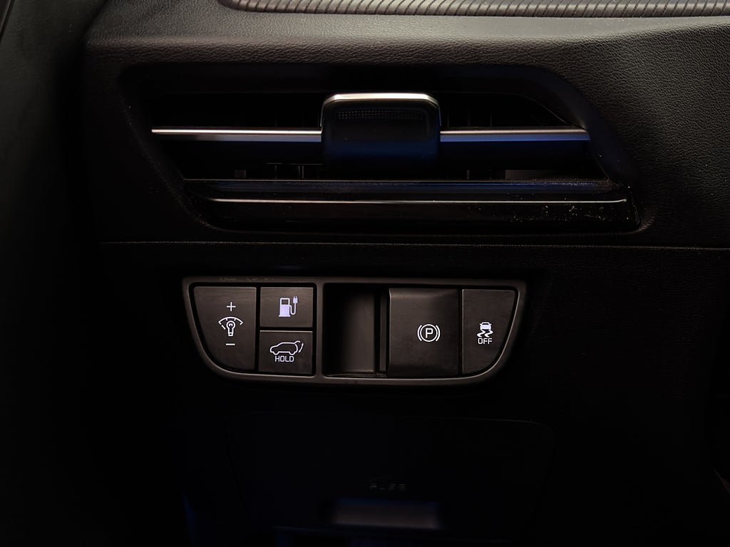Vehicle Image 30