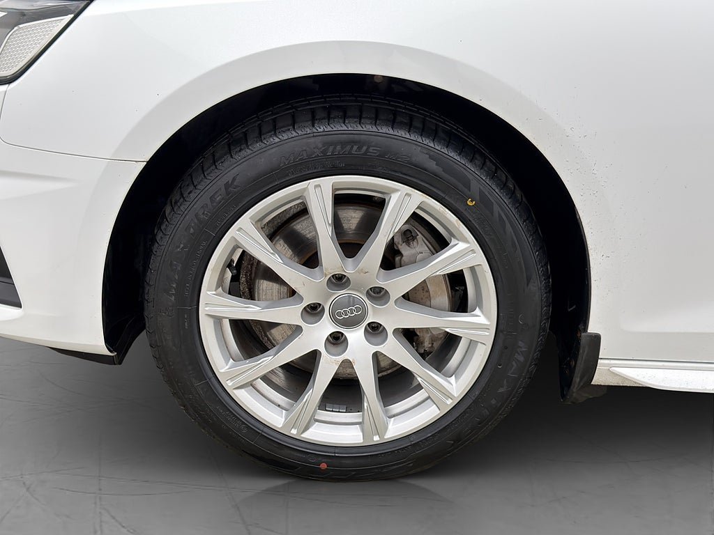 Vehicle Image 35