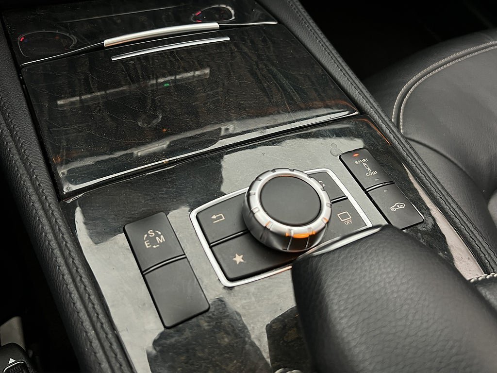 Vehicle Image 28