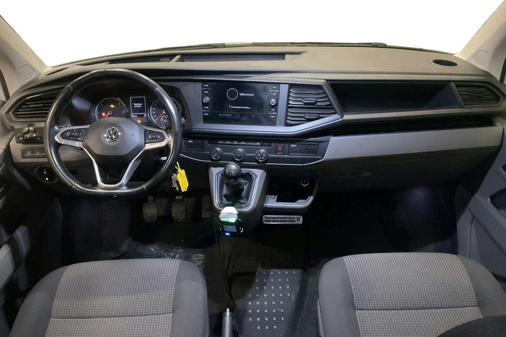Vehicle Image 6