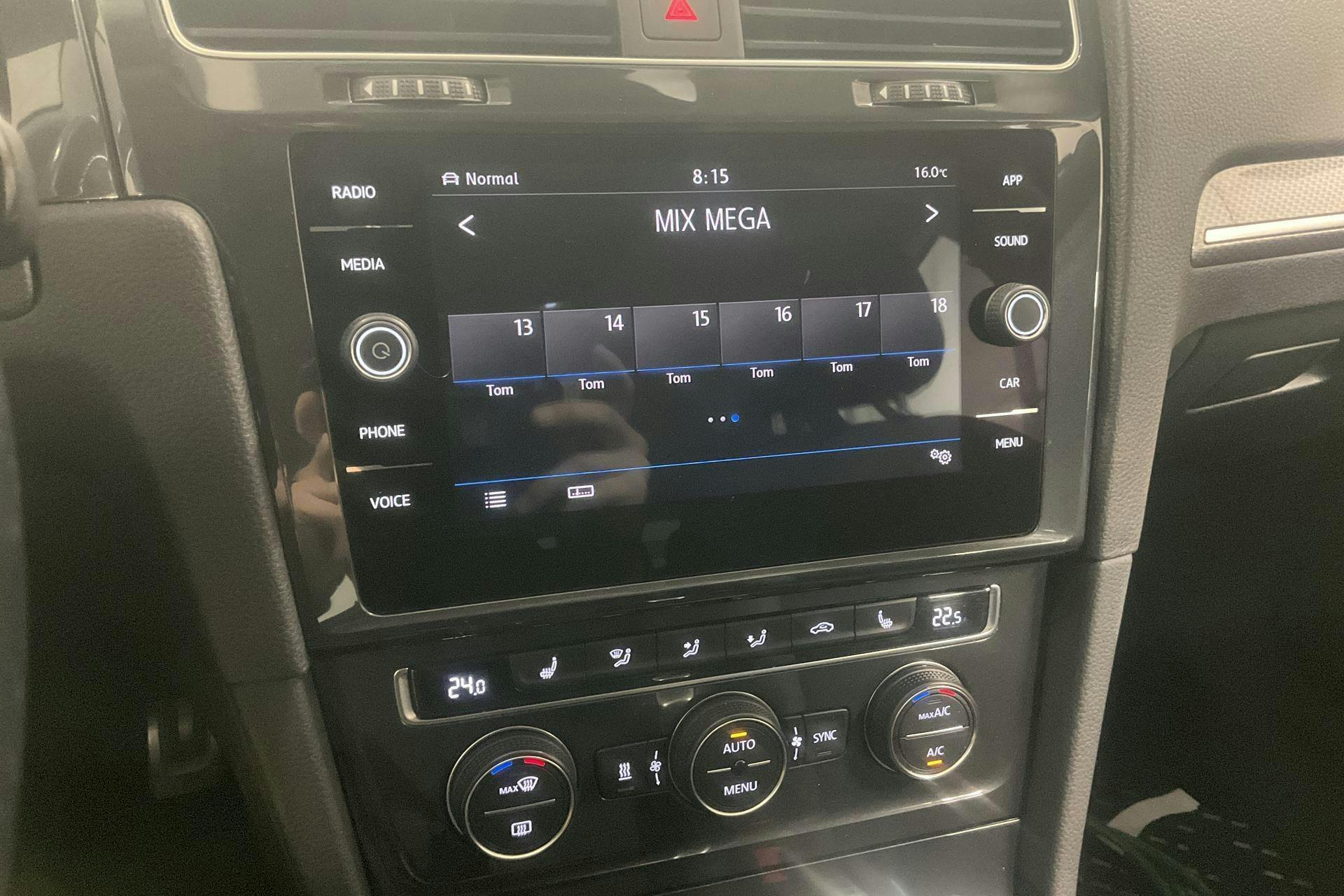 Vehicle Image 13