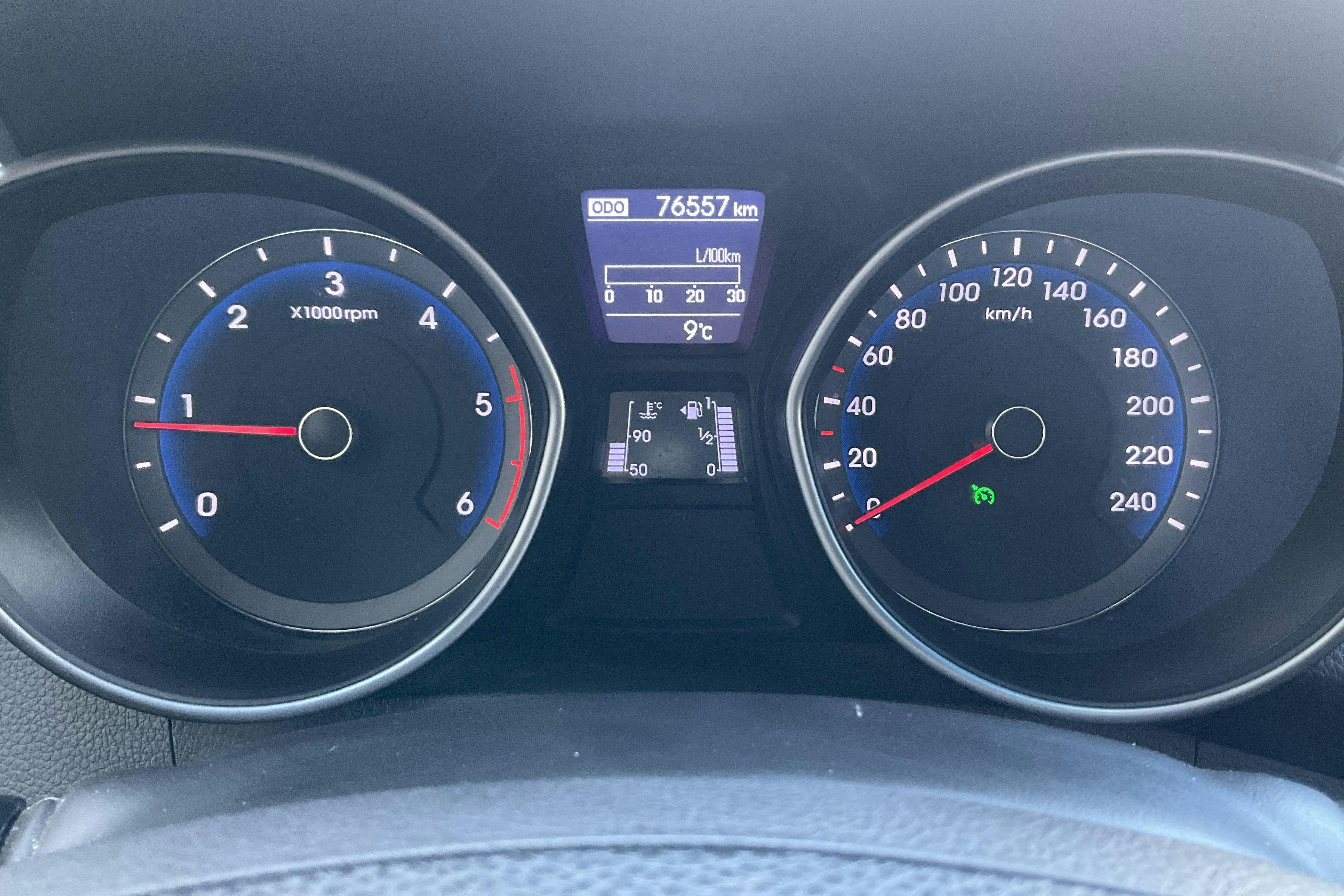 Vehicle Image 11
