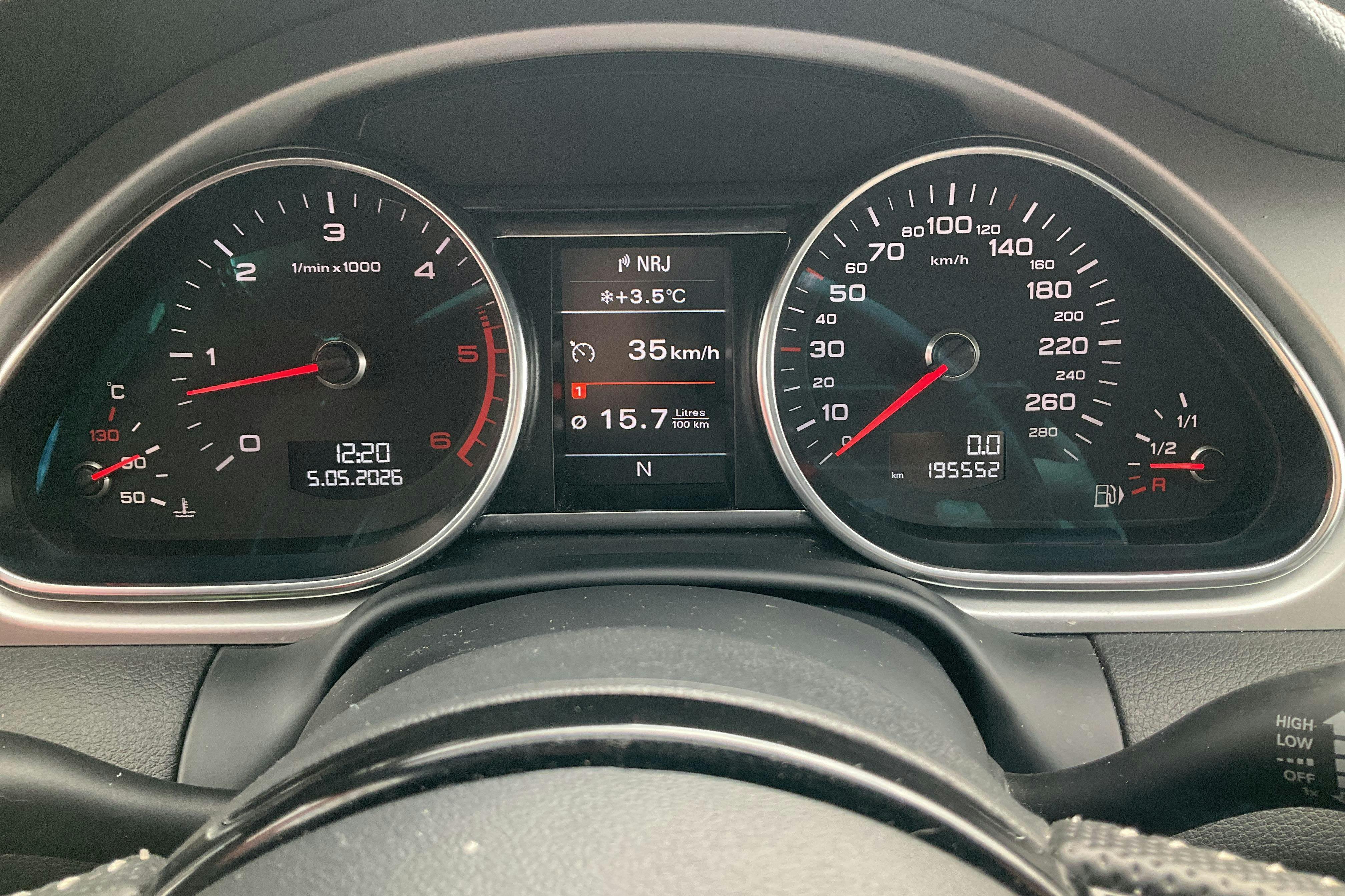 Vehicle Image 22