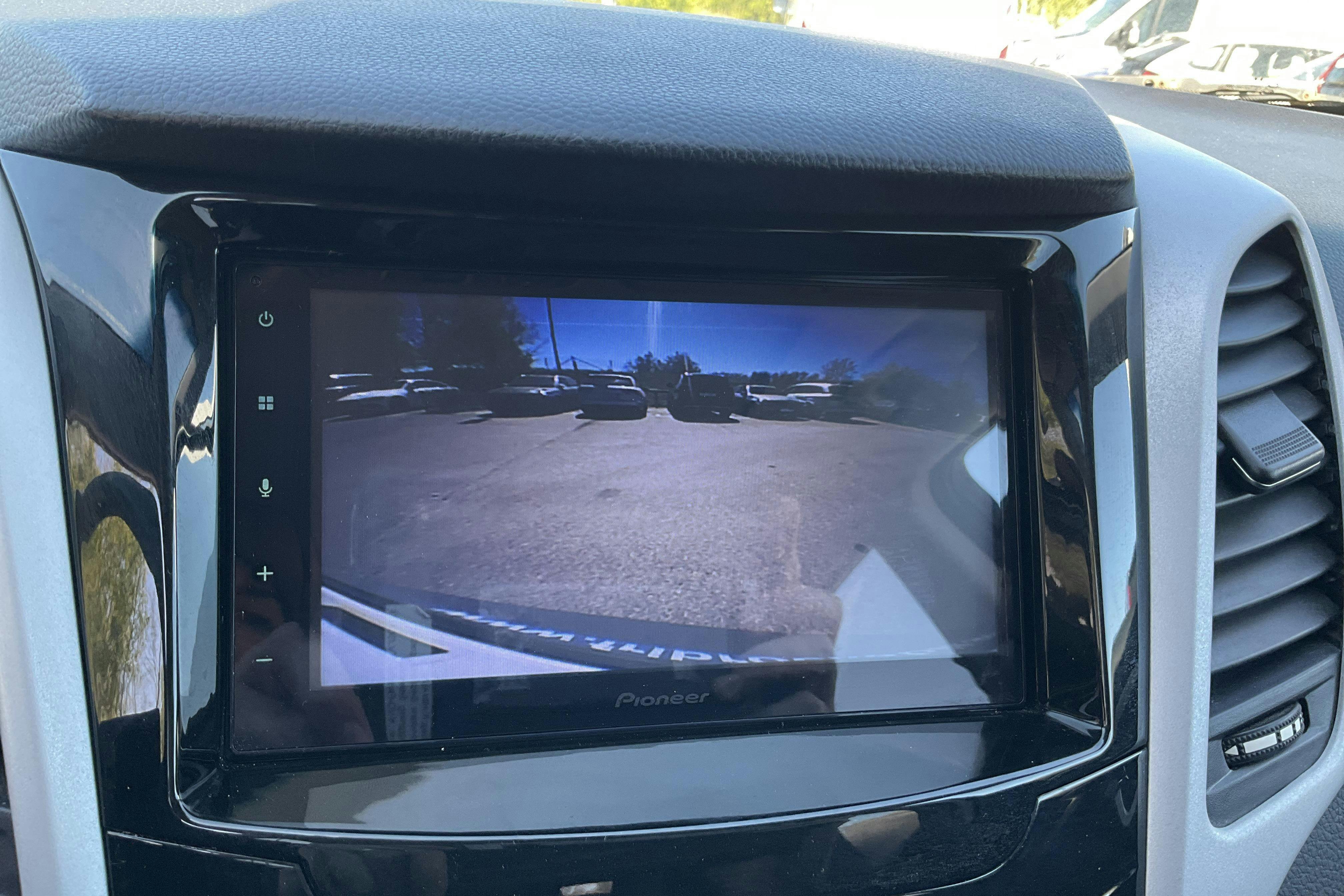Vehicle Image 11