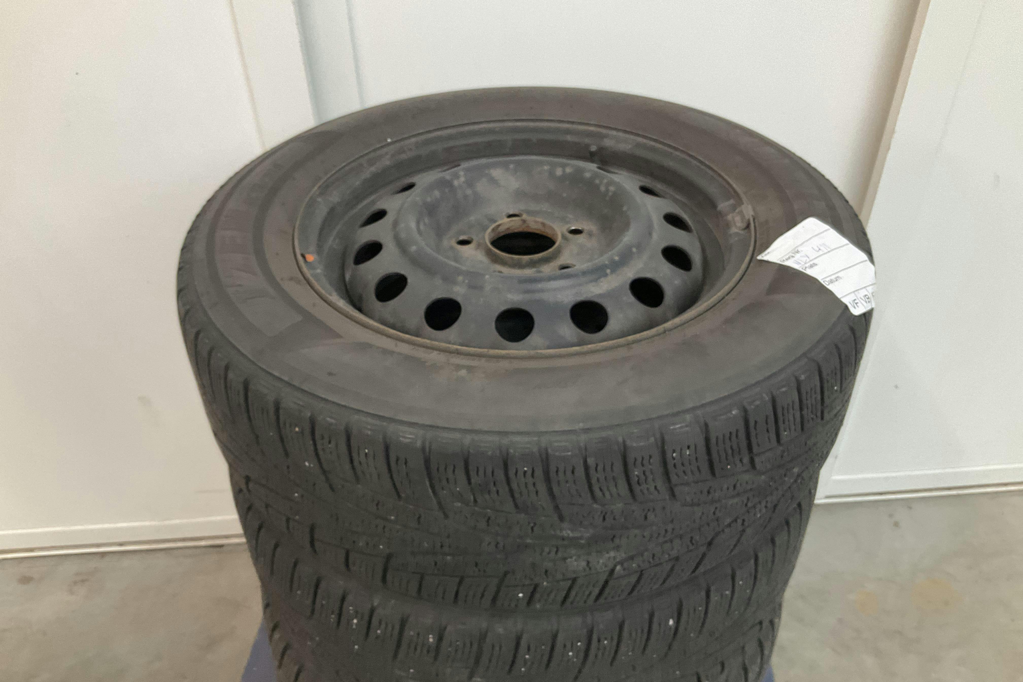 Vehicle Image 14