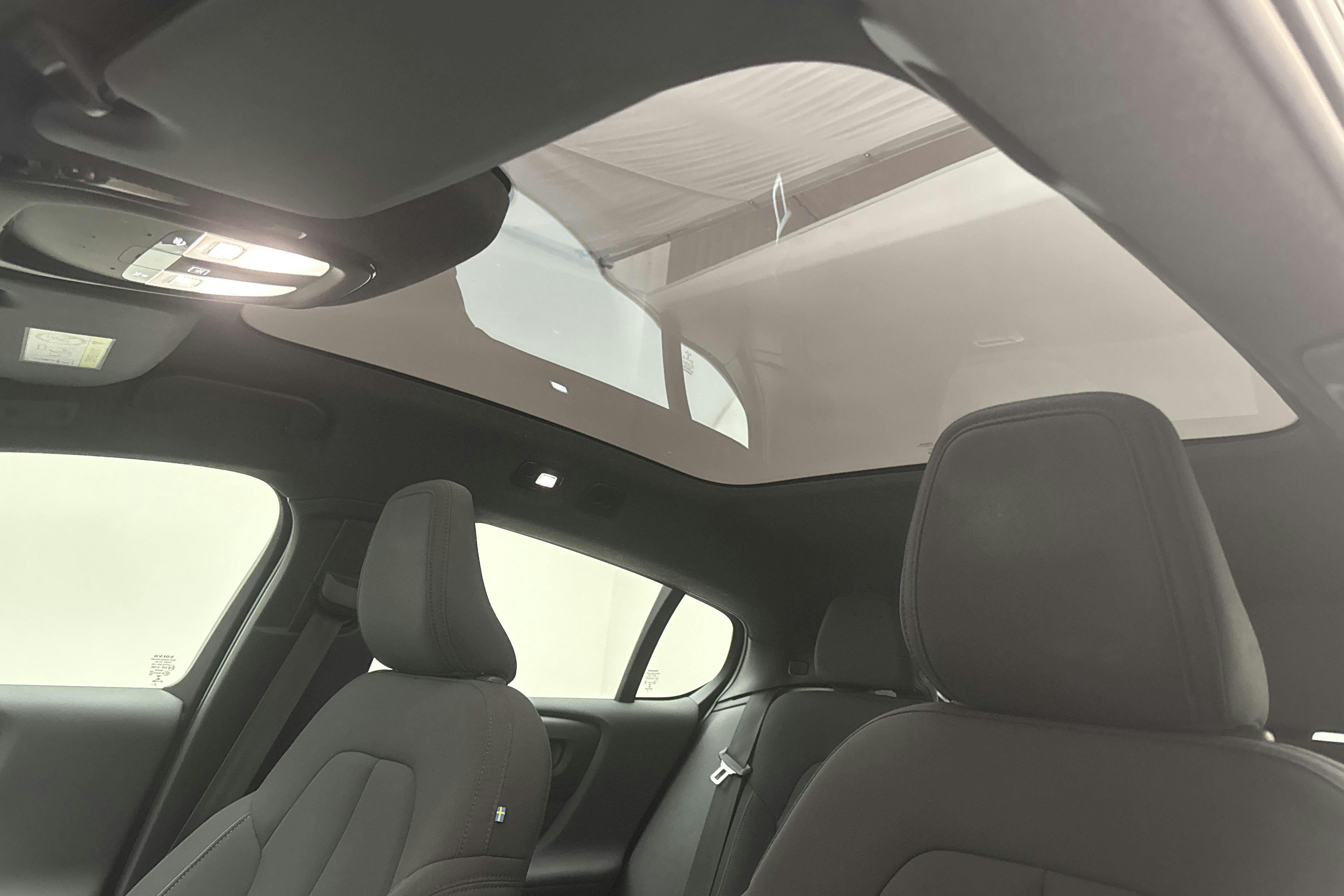 Vehicle Image 17