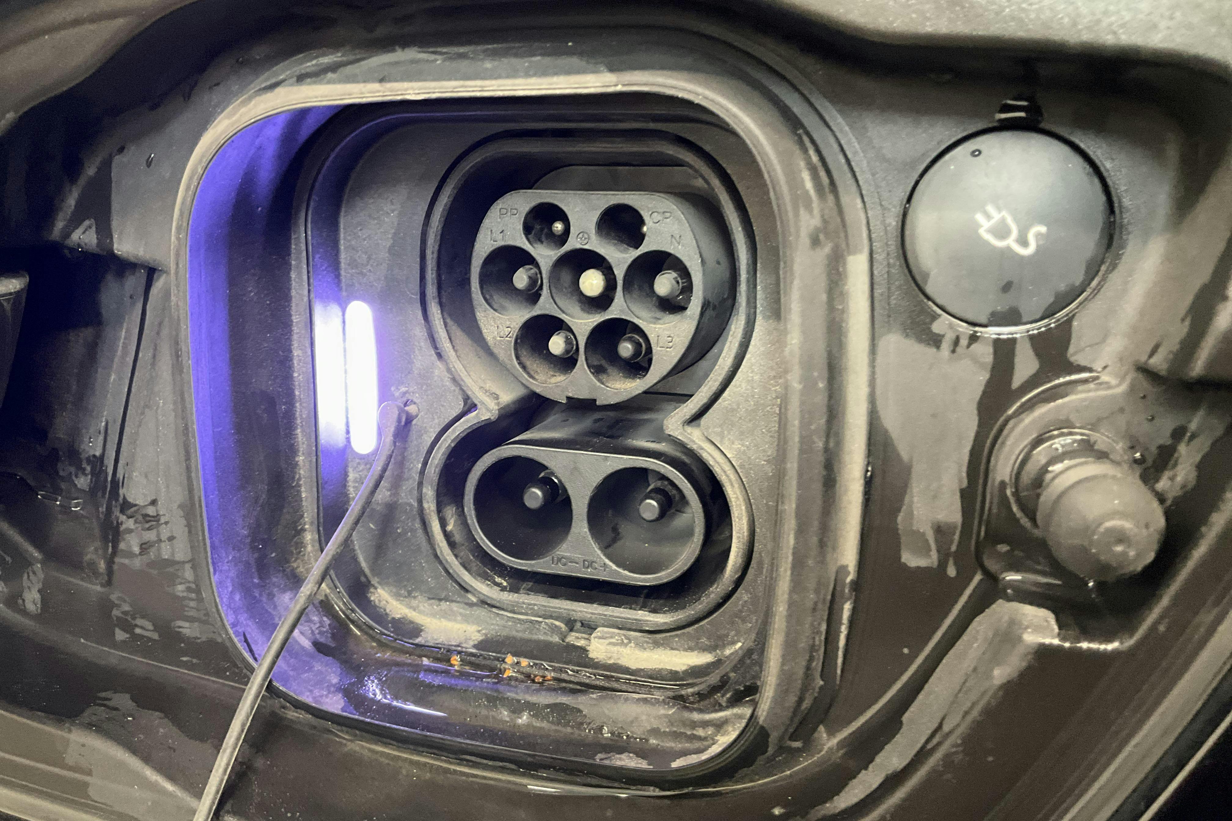 Vehicle Image 18