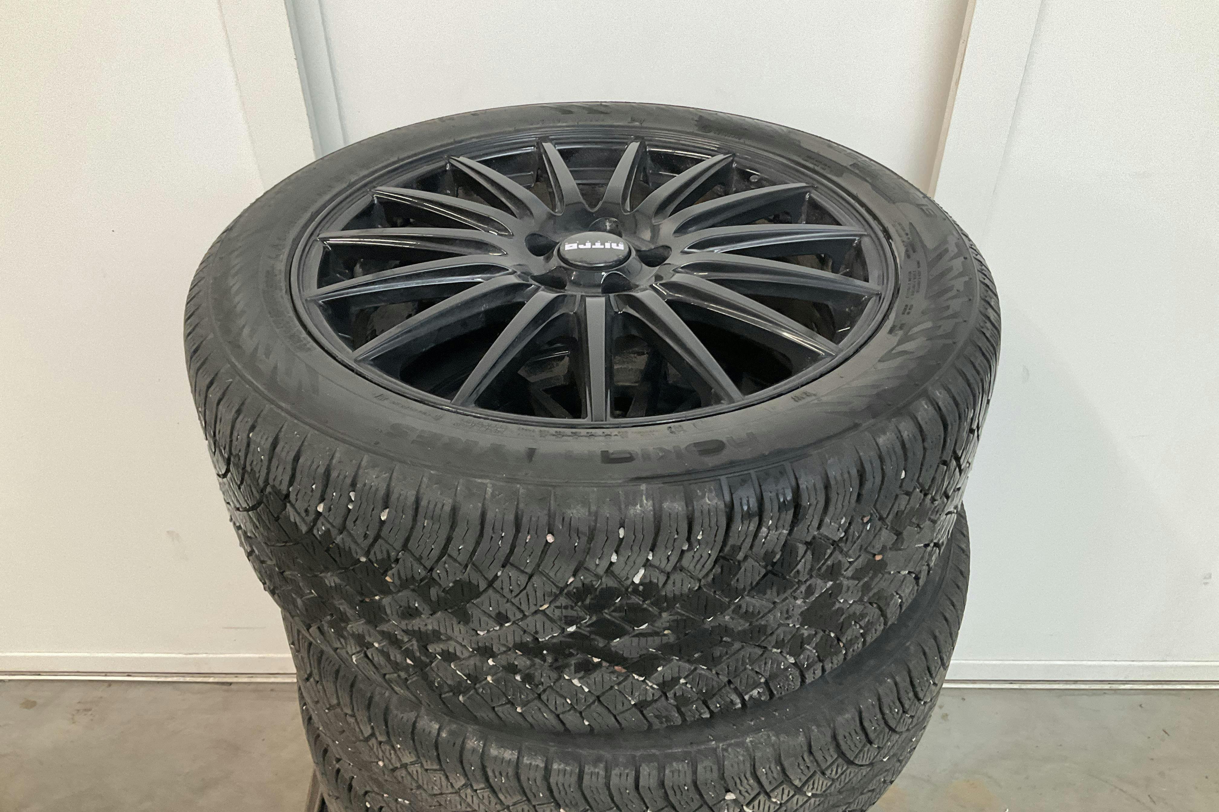 Vehicle Image 20