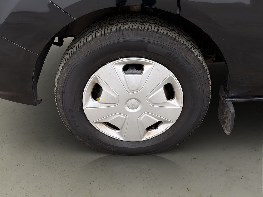 Vehicle Image 31