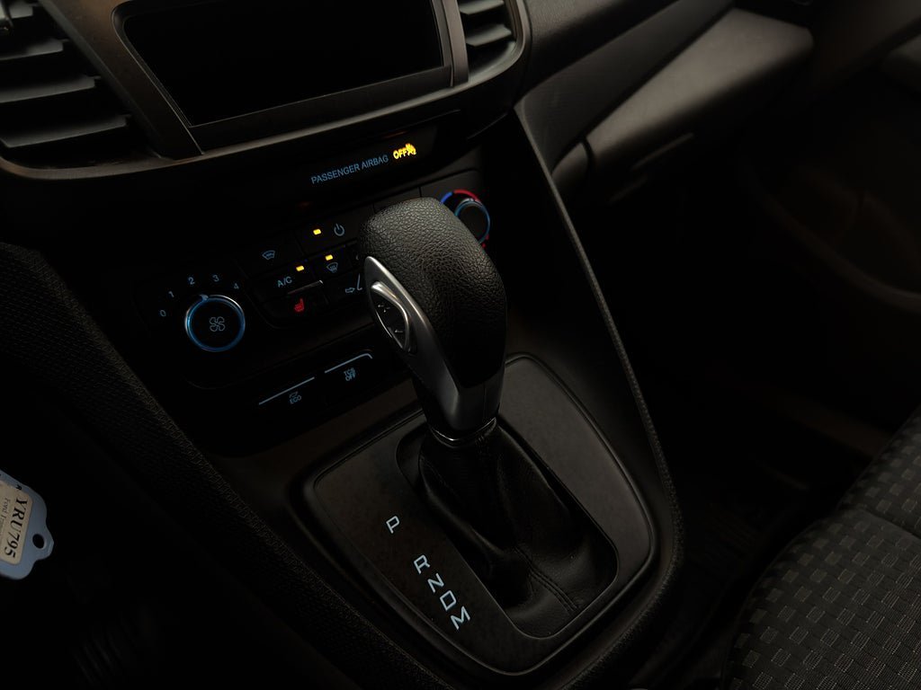 Vehicle Image 22