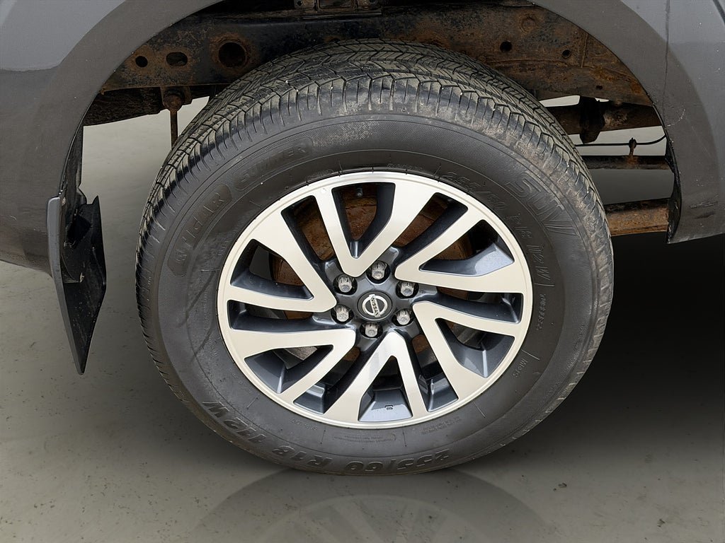 Vehicle Image 32