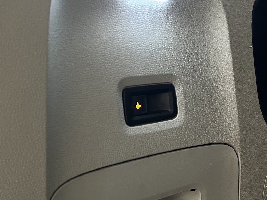 Vehicle Image 35