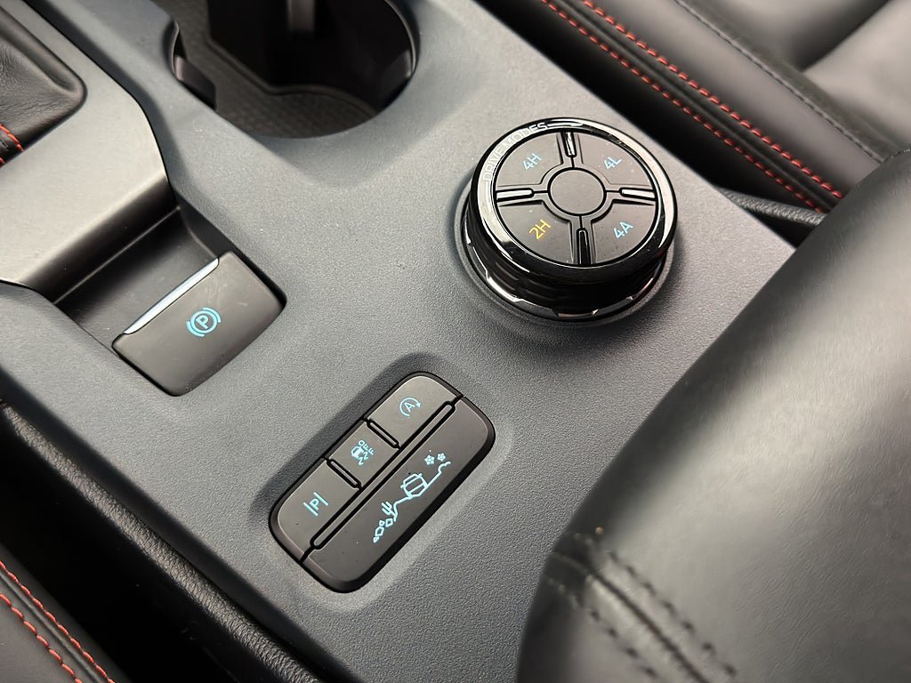Vehicle Image 34
