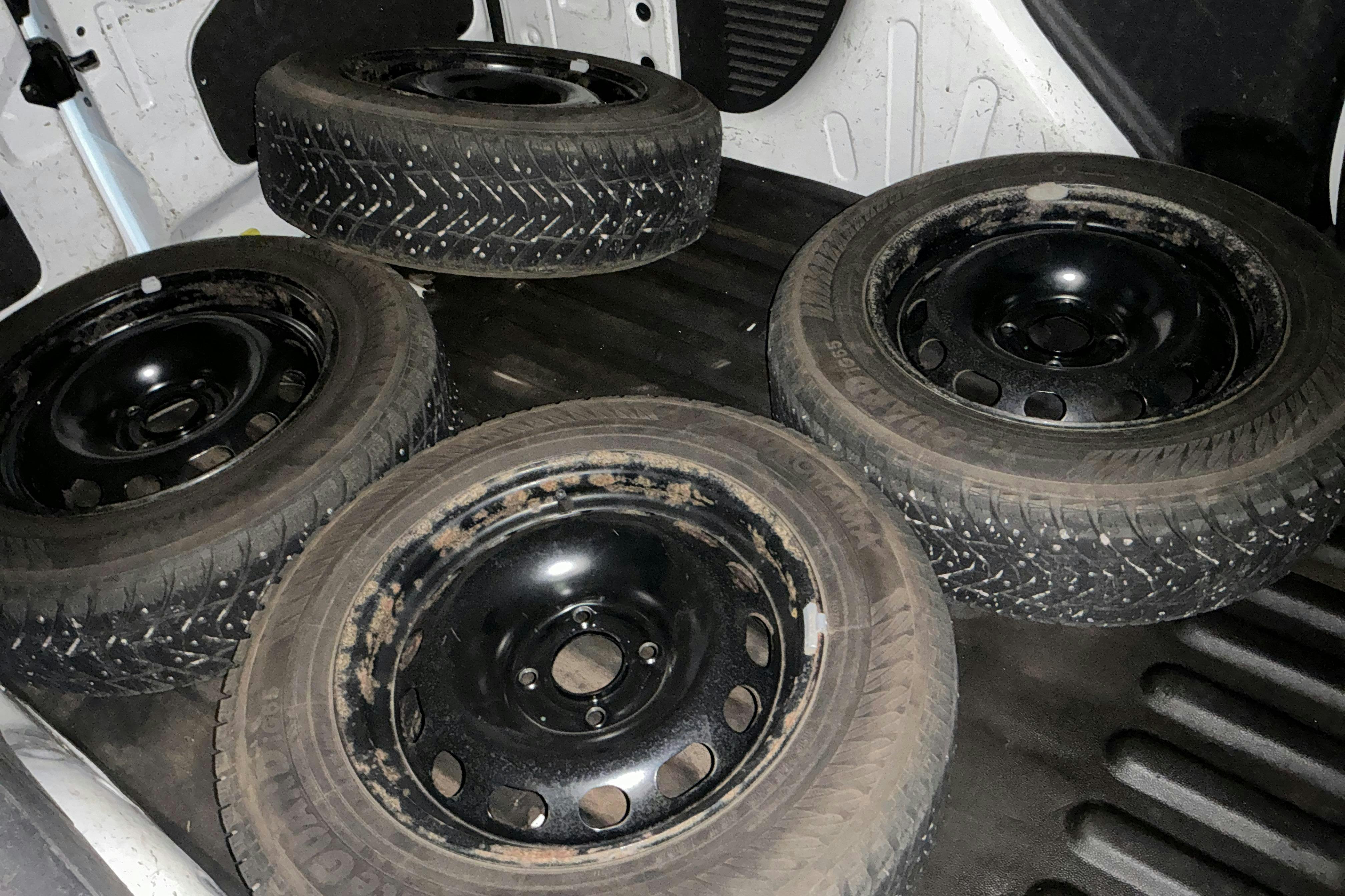 Vehicle Image 13