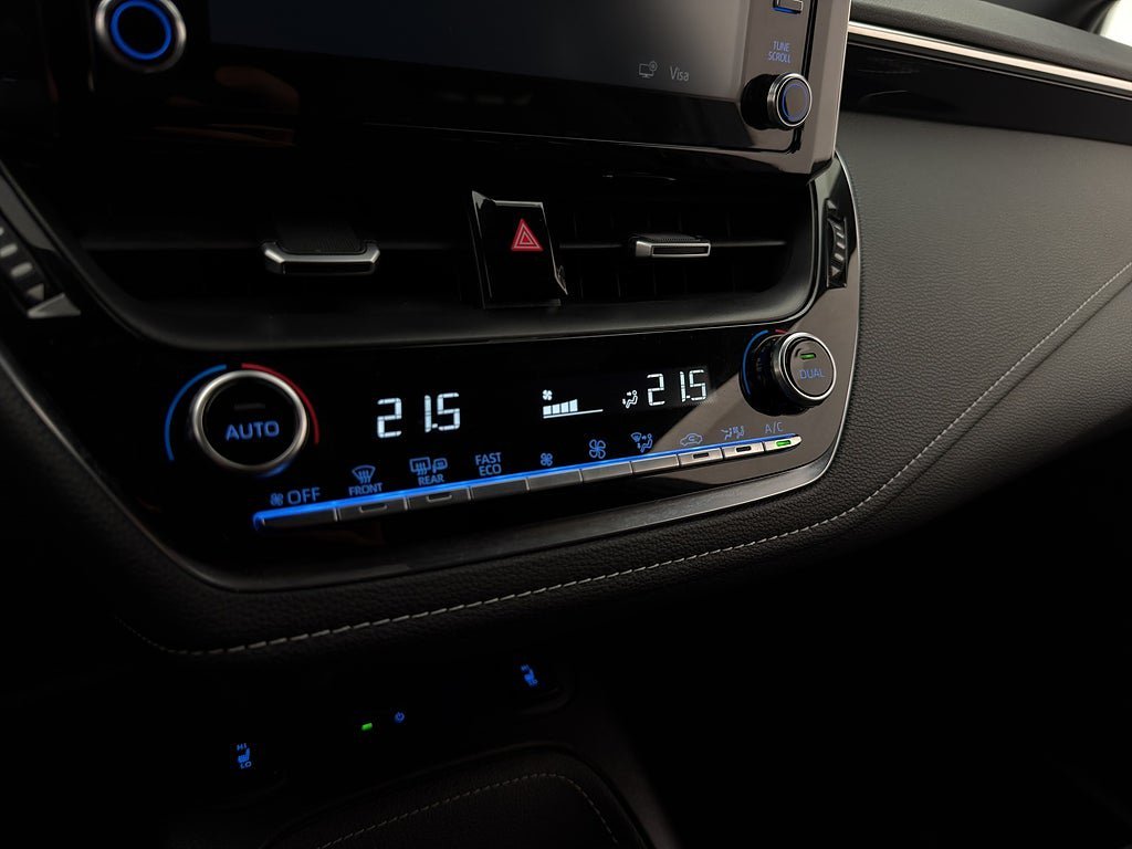 Vehicle Image 21