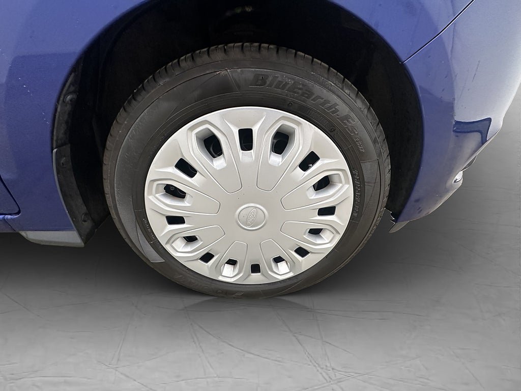 Vehicle Image 23