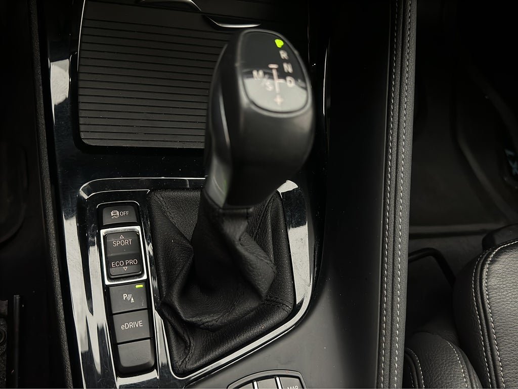 Vehicle Image 24