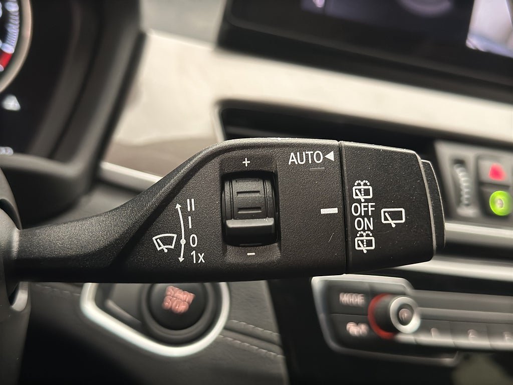Vehicle Image 27
