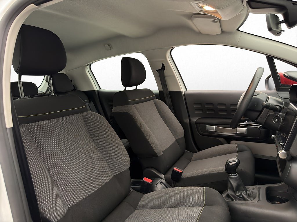 Vehicle Image 22
