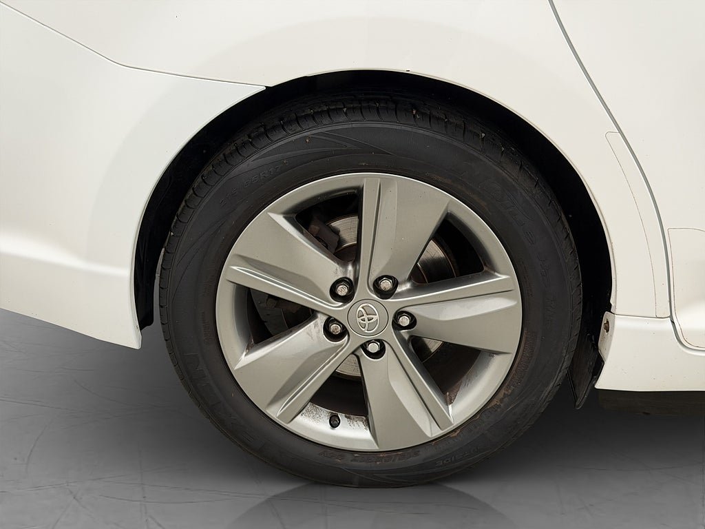 Vehicle Image 30