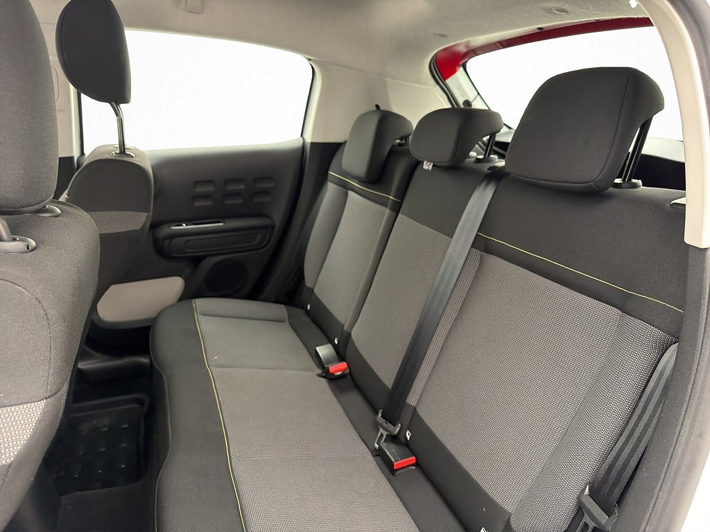 Vehicle Image 23