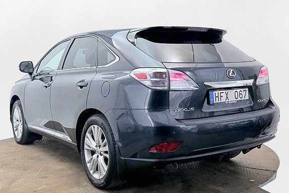 Vehicle Image 9